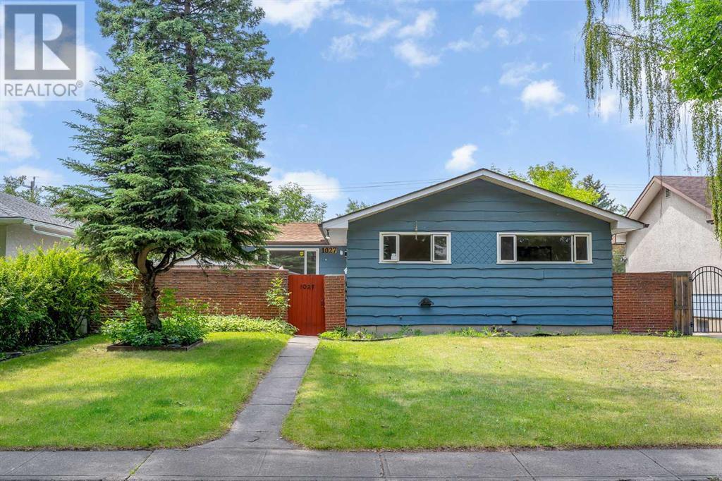 Single Family House Bungalow for Sale in   Street NE Mayland Heights Calgary 