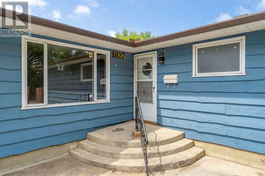 Single Family House Bungalow for Sale in   Street NE Mayland Heights Calgary 