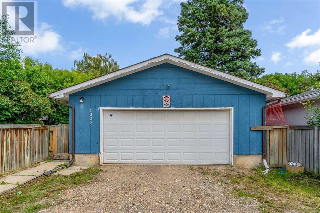 Single Family House Bungalow for Sale in   Street NE Mayland Heights Calgary 