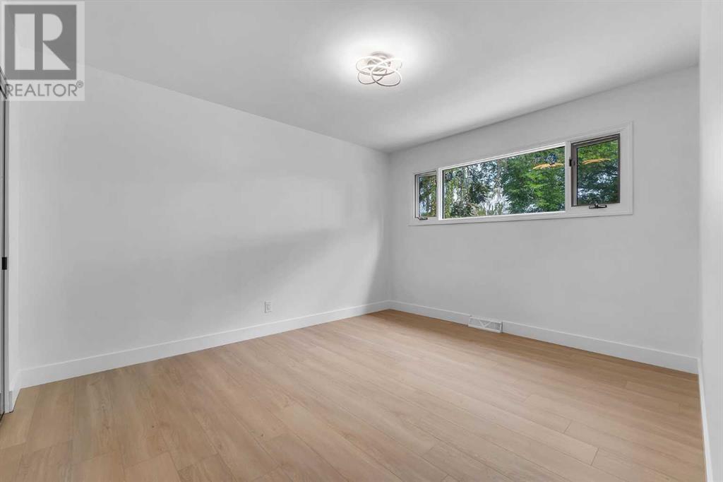 1027 18 Street NE, Calgary, Alberta