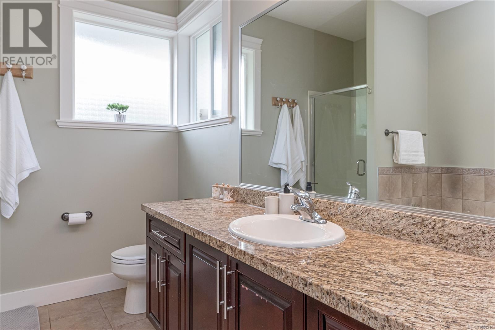 Photo 45 of 606 Stevens Pl, Ladysmith BC