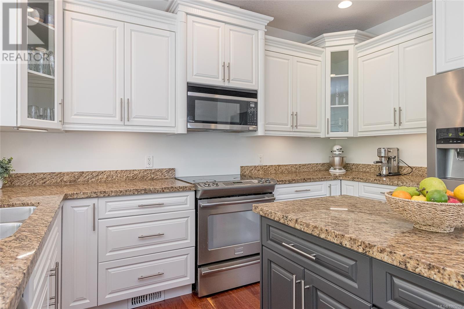 Photo 52 of 606 Stevens Pl, Ladysmith BC
