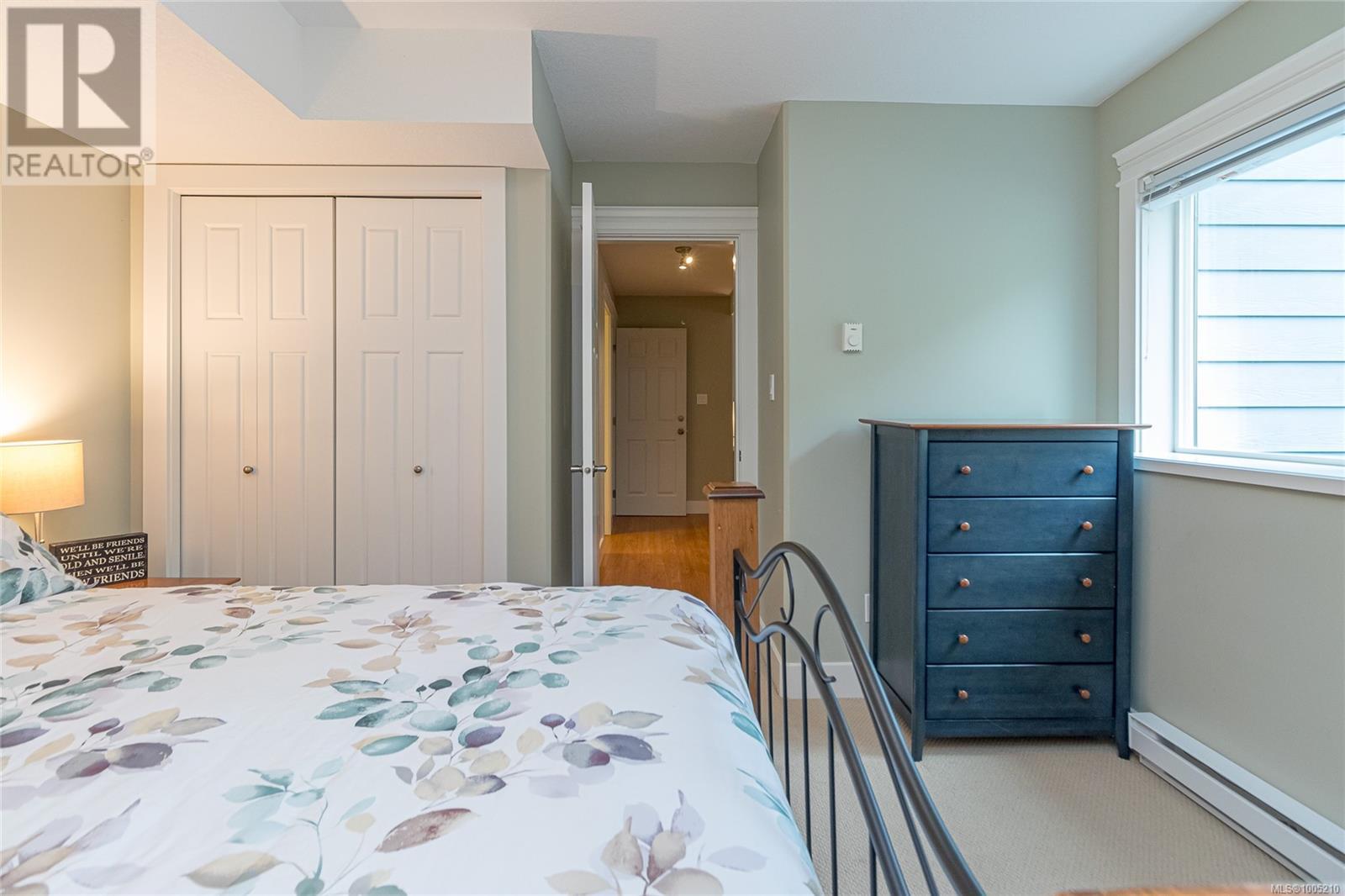 Photo 2 of 606 Stevens Pl, Ladysmith BC