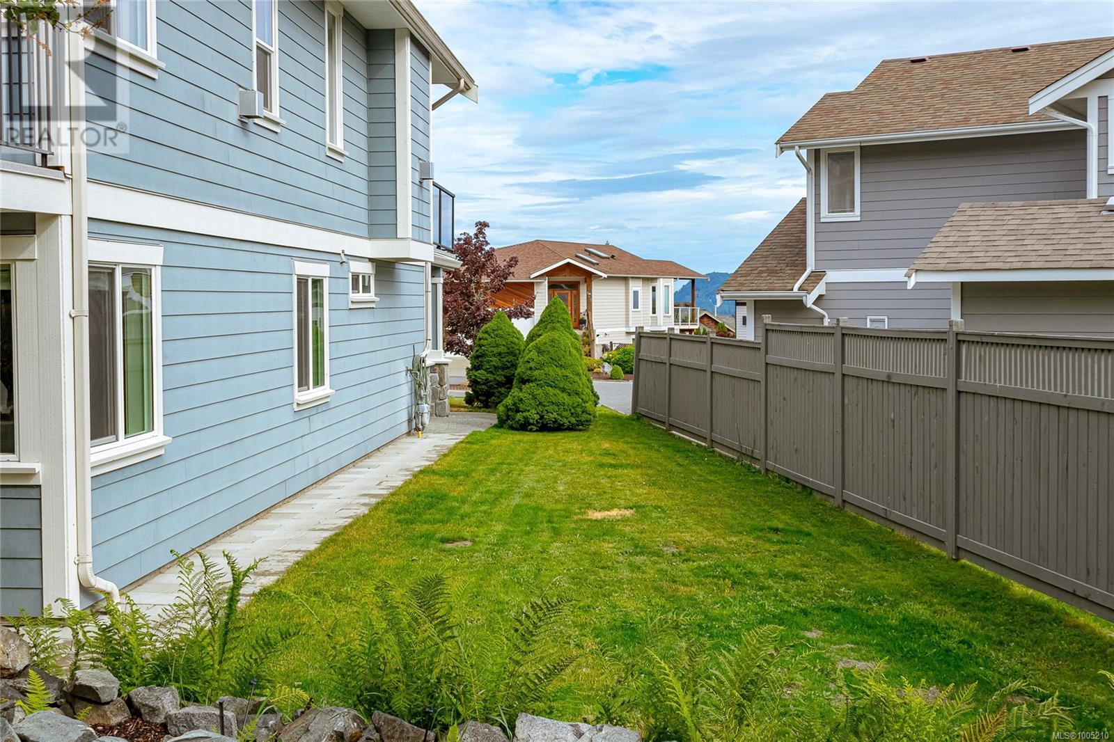 Photo 13 of 606 Stevens Pl, Ladysmith BC