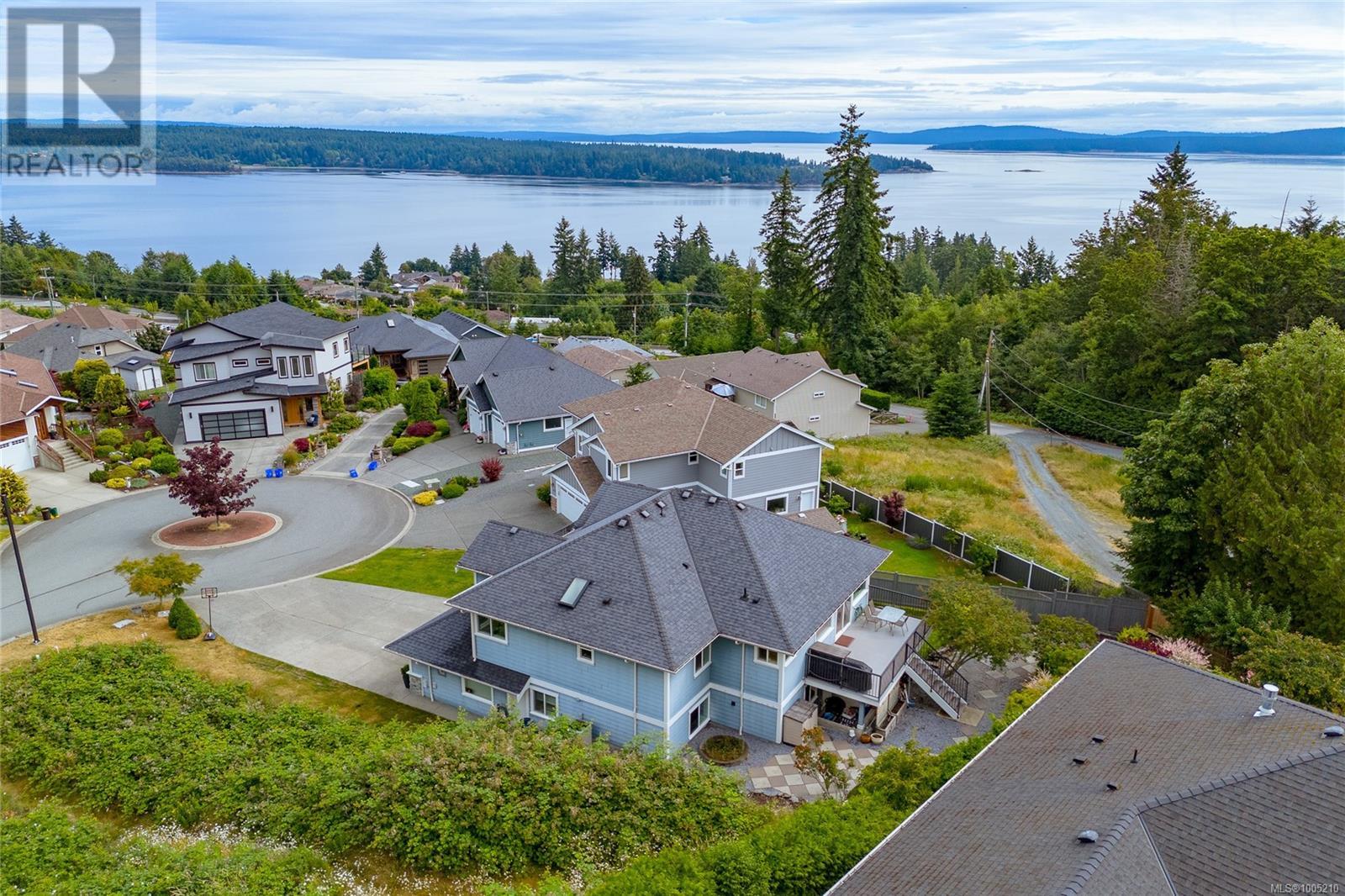 Photo 10 of 606 Stevens Pl, Ladysmith BC