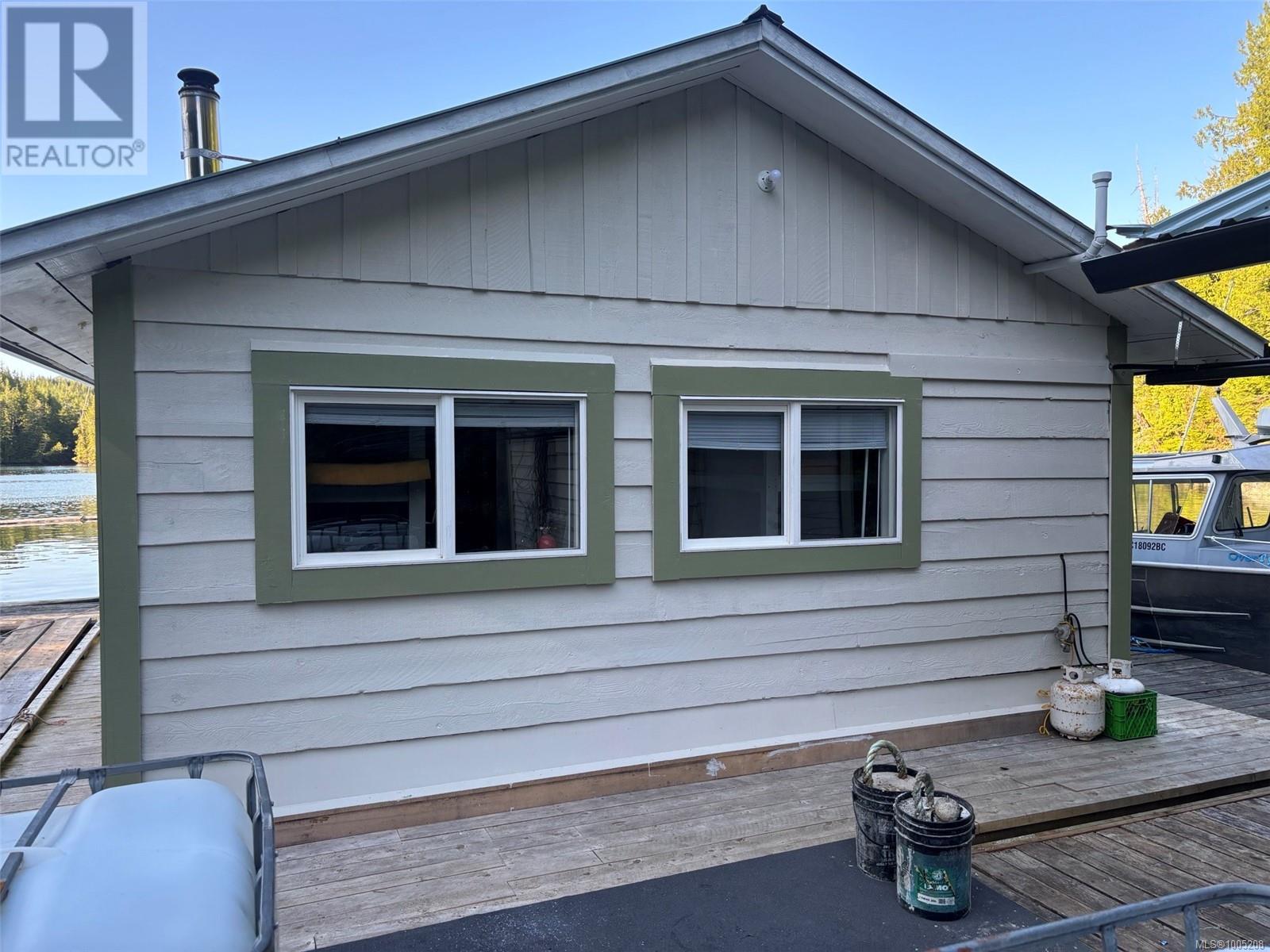 55 USELESS Inlet, Port Alberni