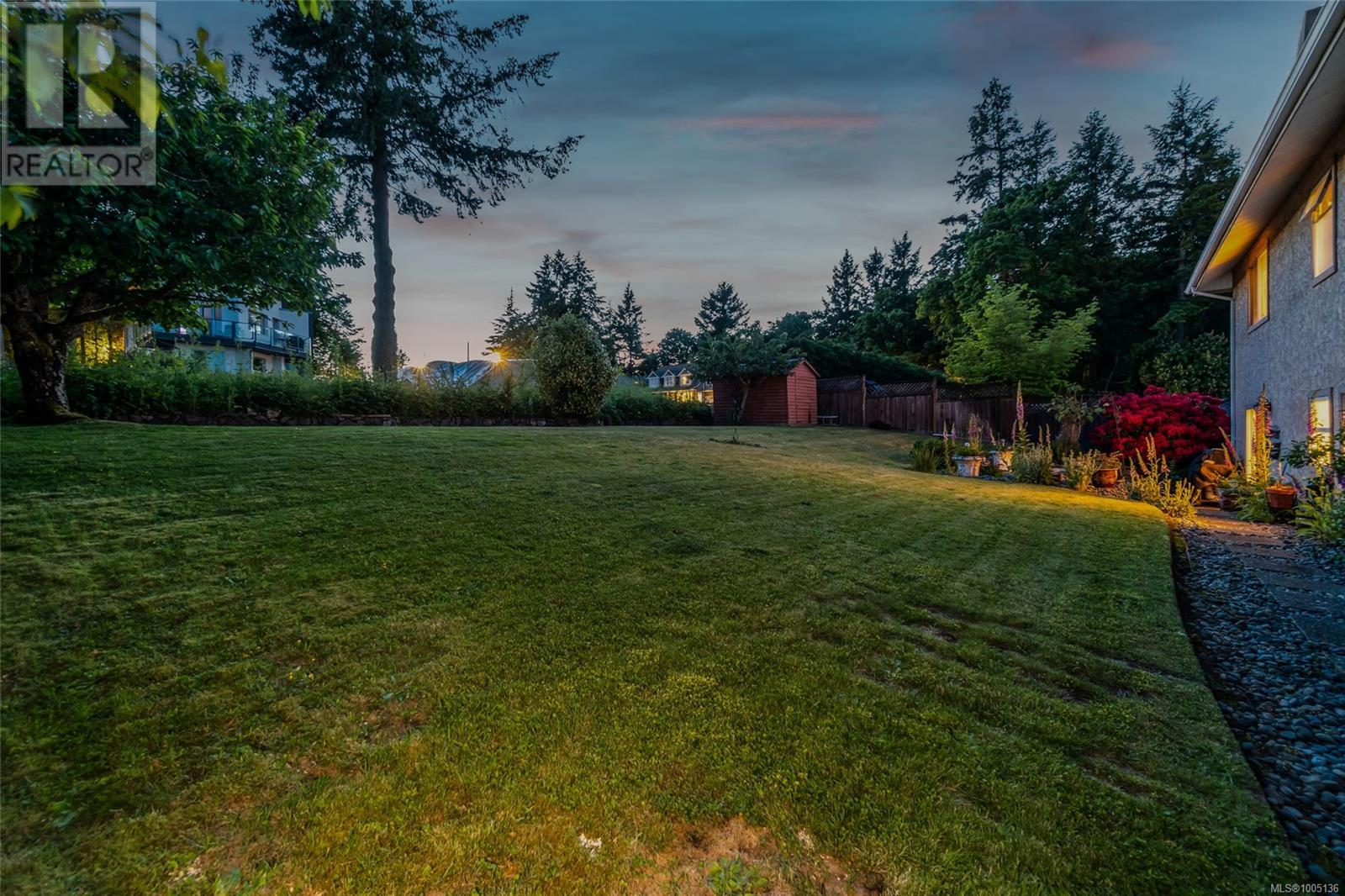 Photo 14 of 5200 Polson Terr, Saanich BC