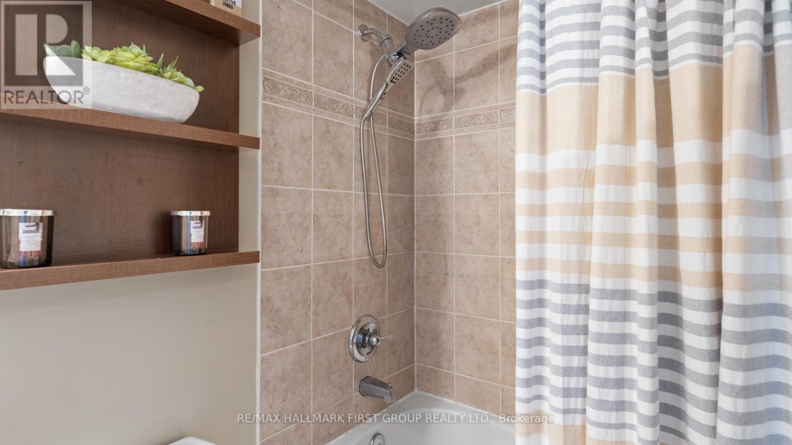 Photo 14 of 405 70 Town Centre Court, Toronto ON