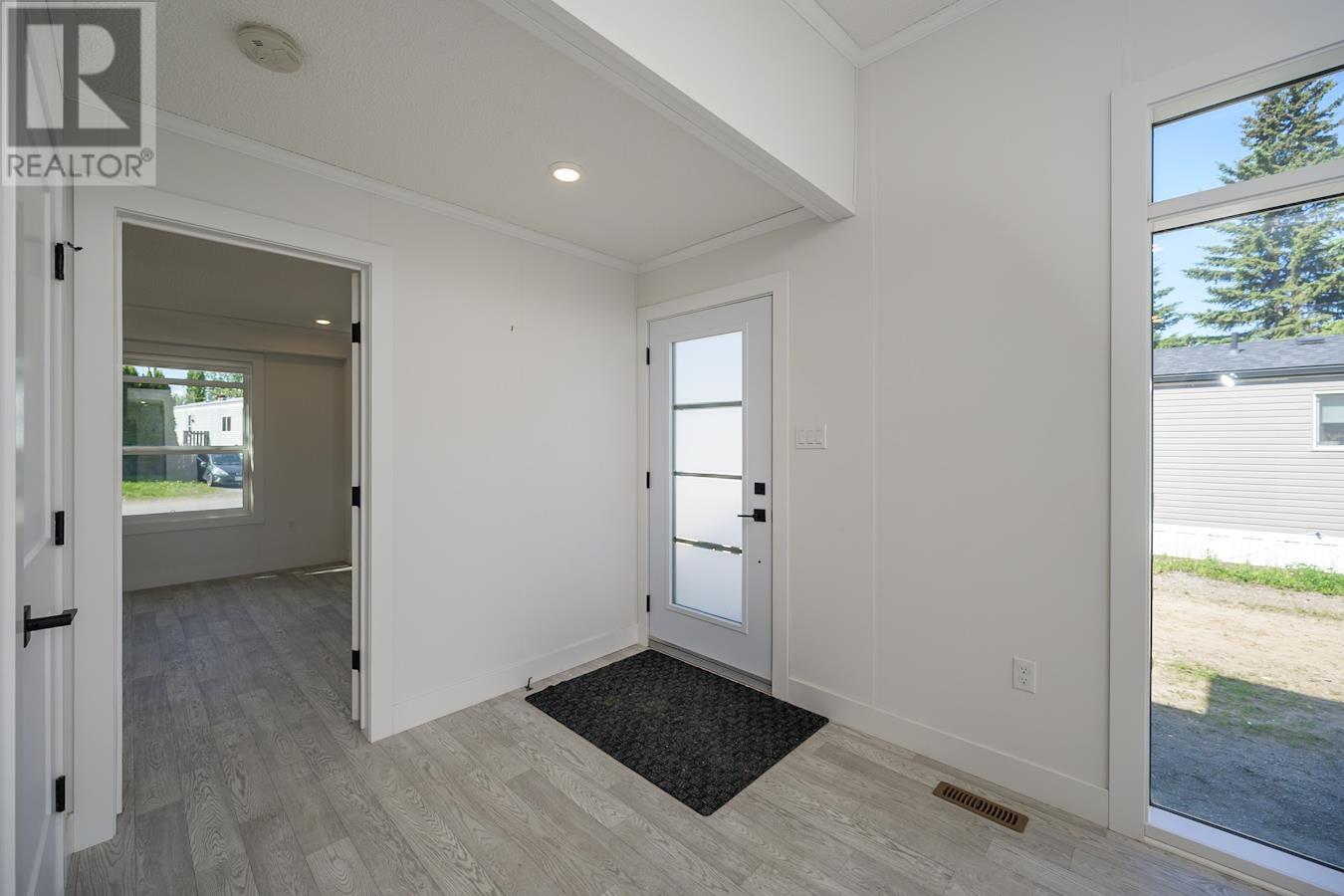Photo 10 of 11 5164 Hart Highway, Prince George BC