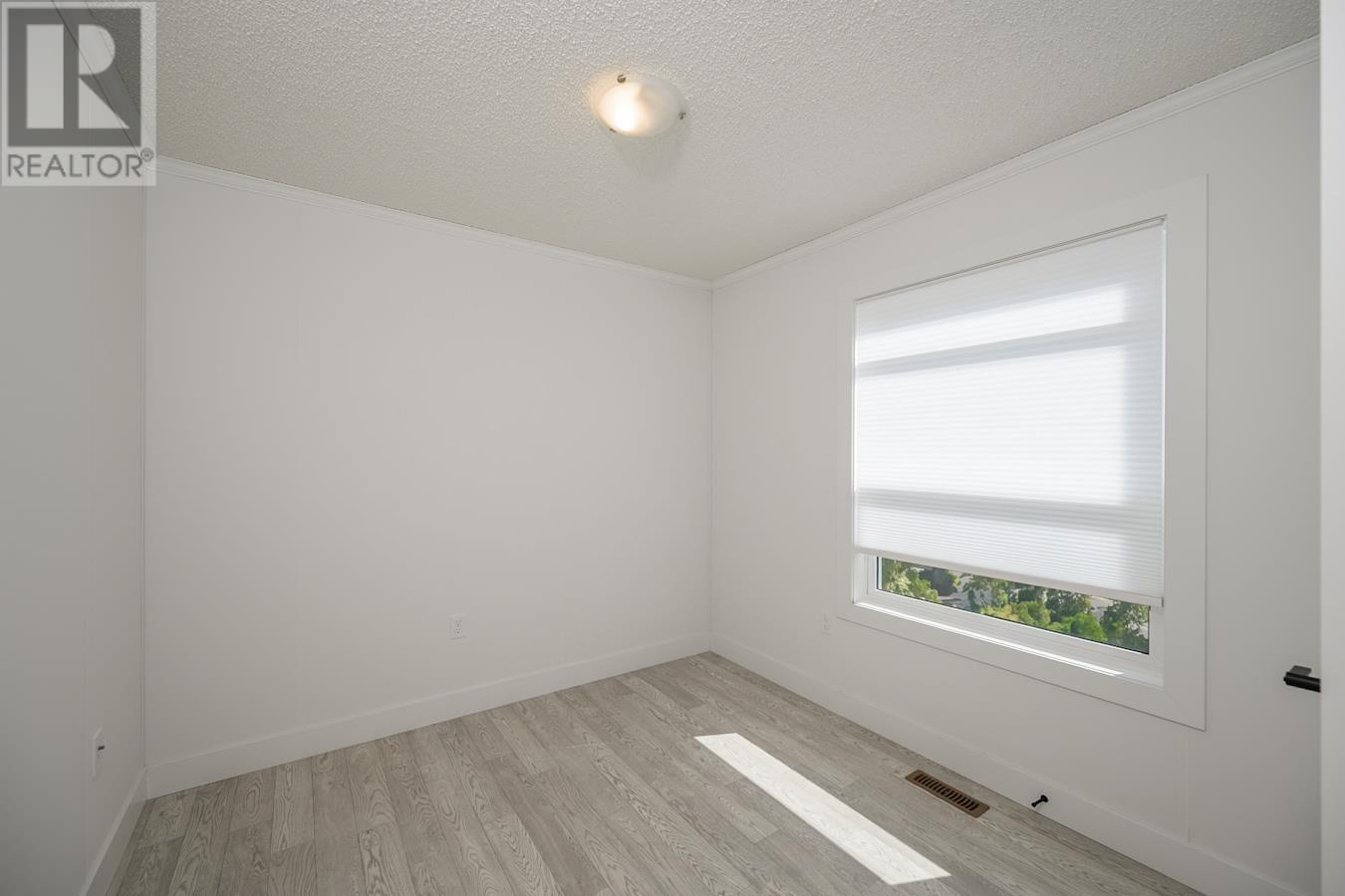 Photo 9 of 11 5164 Hart Highway, Prince George BC