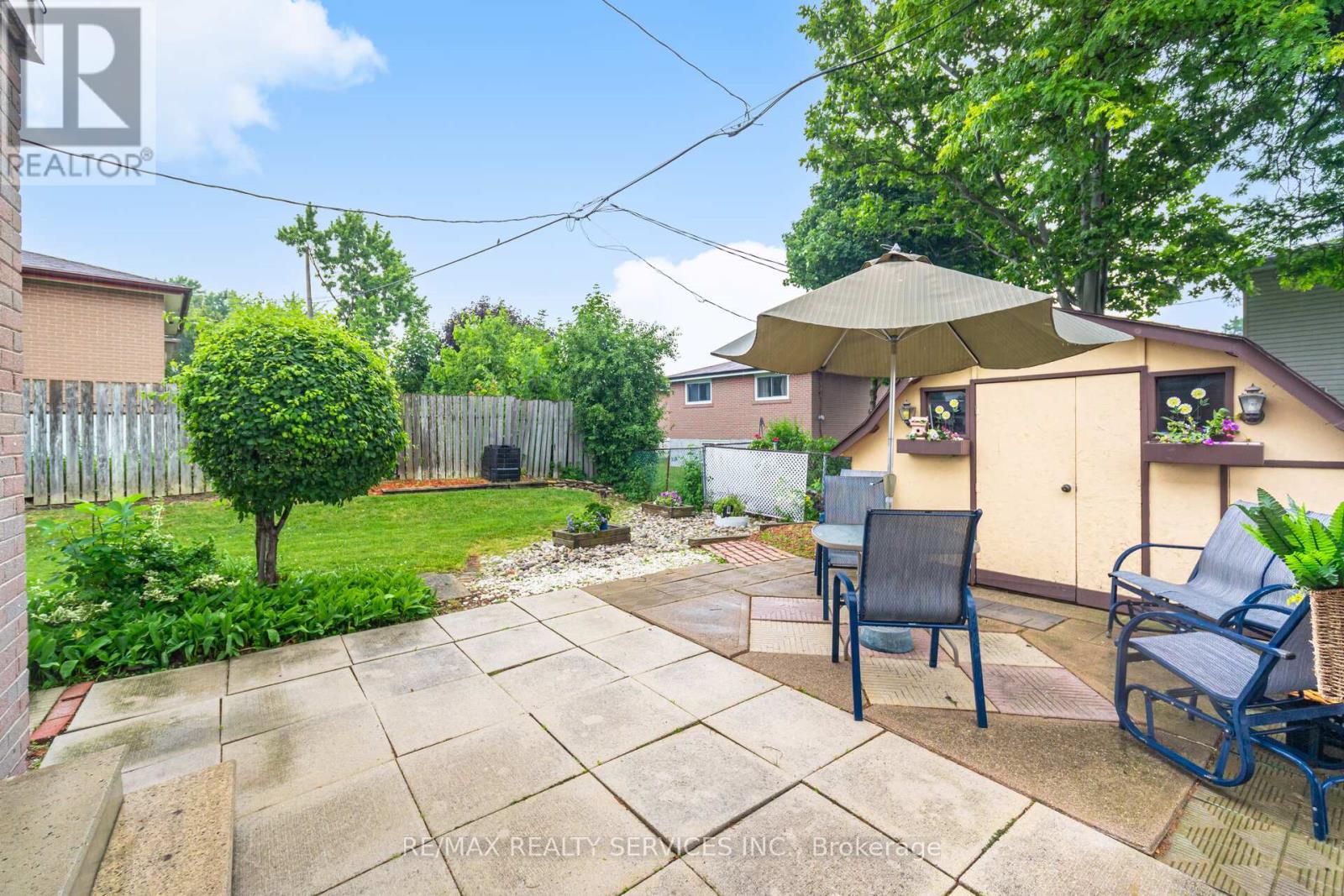 Photo 15 of 5 Danesbury Crescent, Brampton ON