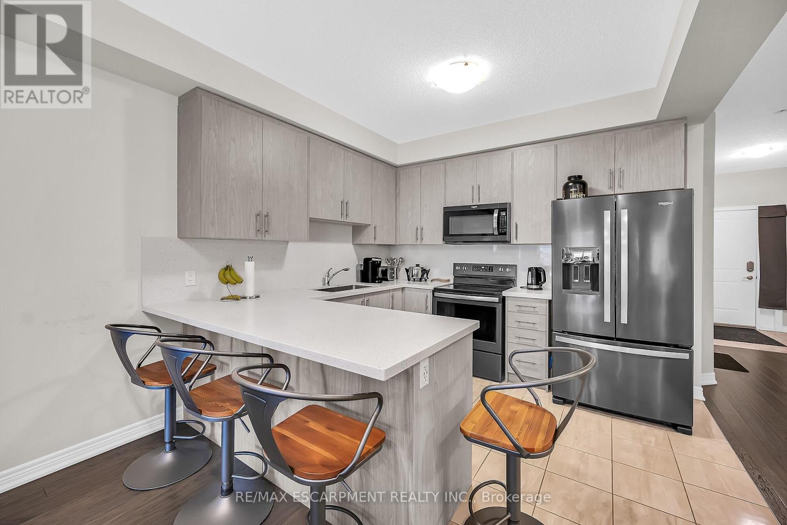 Photo 38 of 55 Rockledge Drive, Hamilton ON