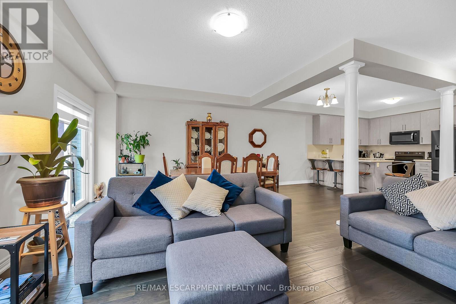 Photo 37 of 55 Rockledge Drive, Hamilton ON