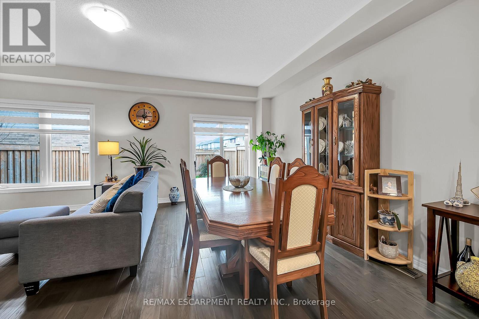 Photo 14 of 55 Rockledge Drive, Hamilton ON