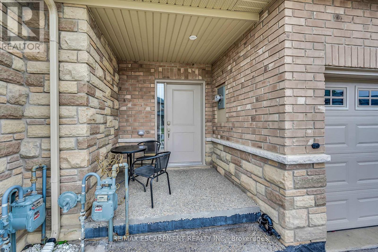 Photo 23 of 55 Rockledge Drive, Hamilton ON