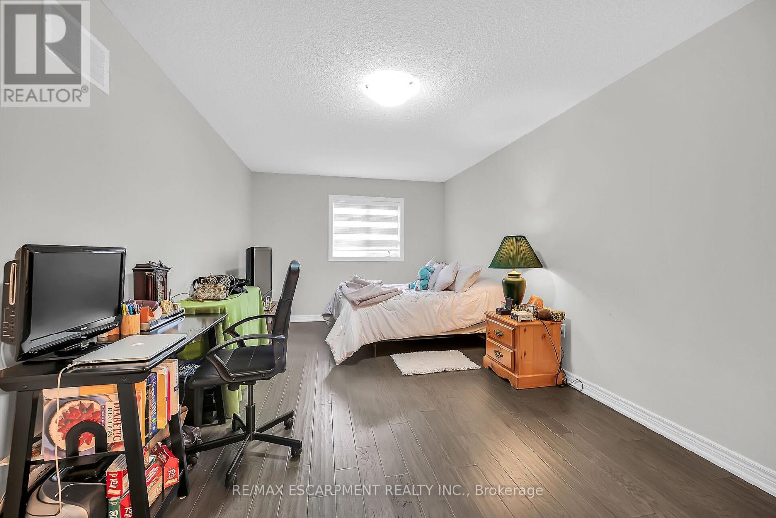 Photo 3 of 55 Rockledge Drive, Hamilton ON