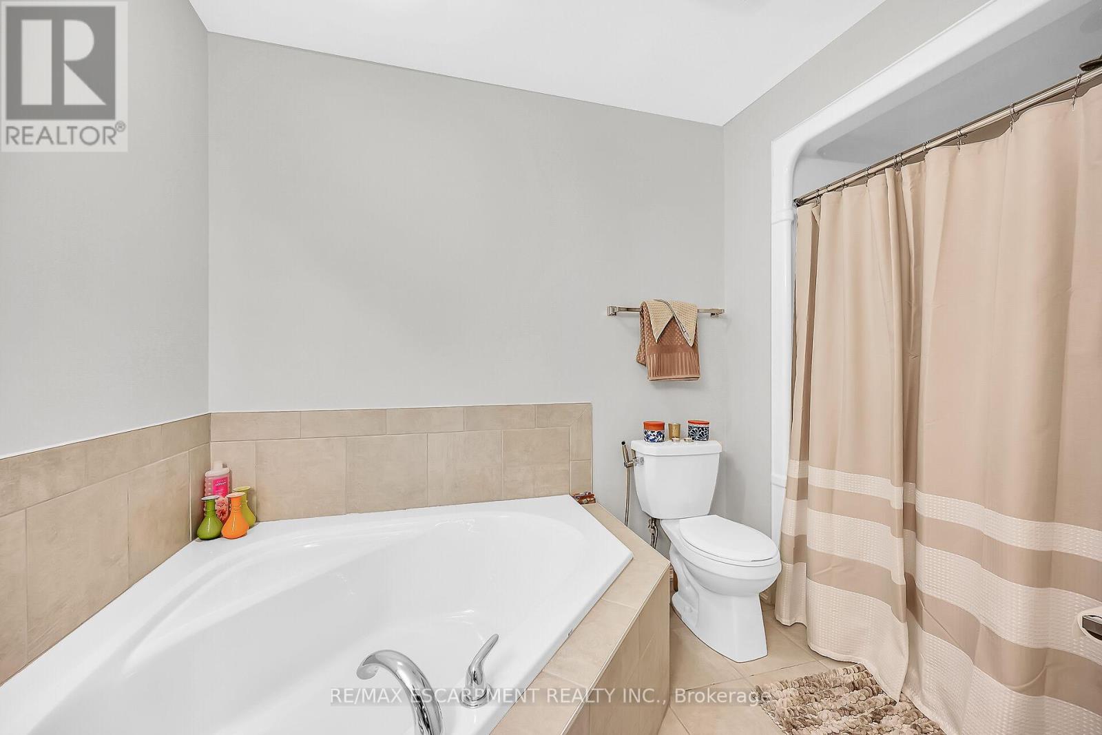 Photo 1 of 55 Rockledge Drive, Hamilton ON