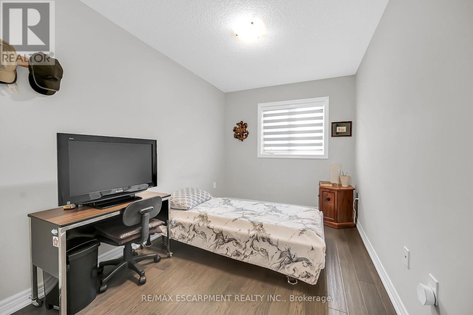 Photo 28 of 55 Rockledge Drive, Hamilton ON