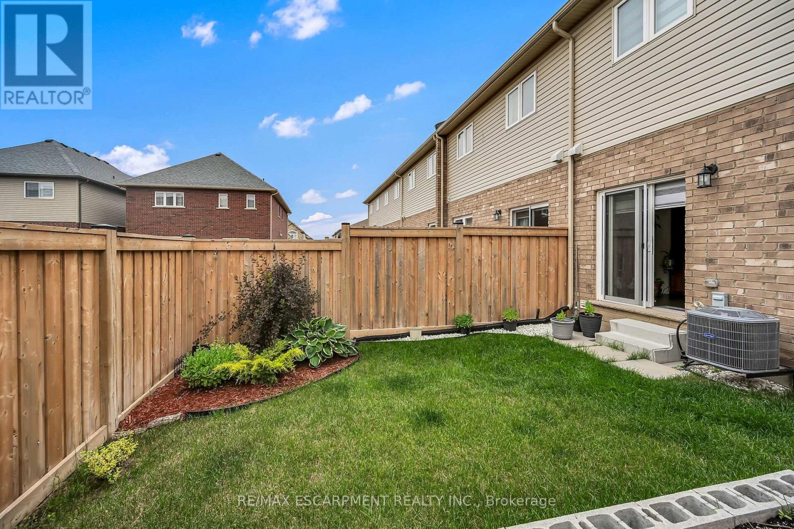 Photo 41 of 55 Rockledge Drive, Hamilton ON