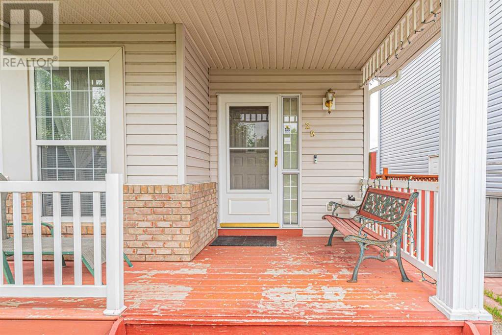 Single Family House for Sale in  Los Alamos Crescent NE Monterey Park Calgary 
