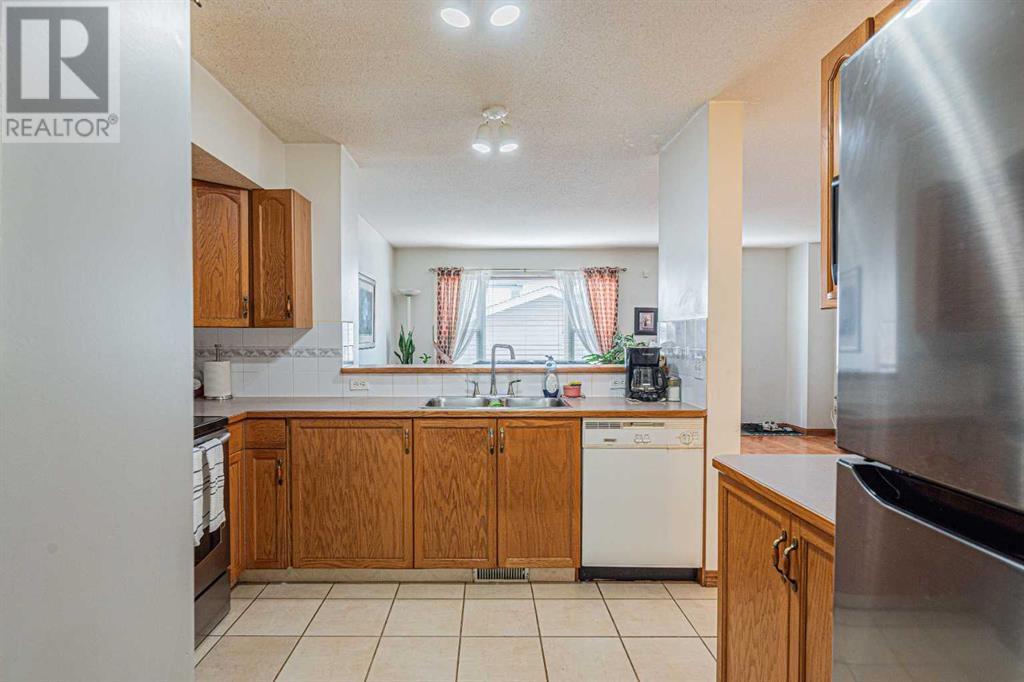Single Family House for Sale in  Los Alamos Crescent NE Monterey Park Calgary 