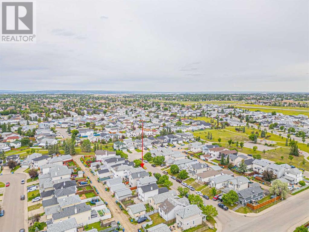 Single Family House for Sale in  Los Alamos Crescent NE Monterey Park Calgary 