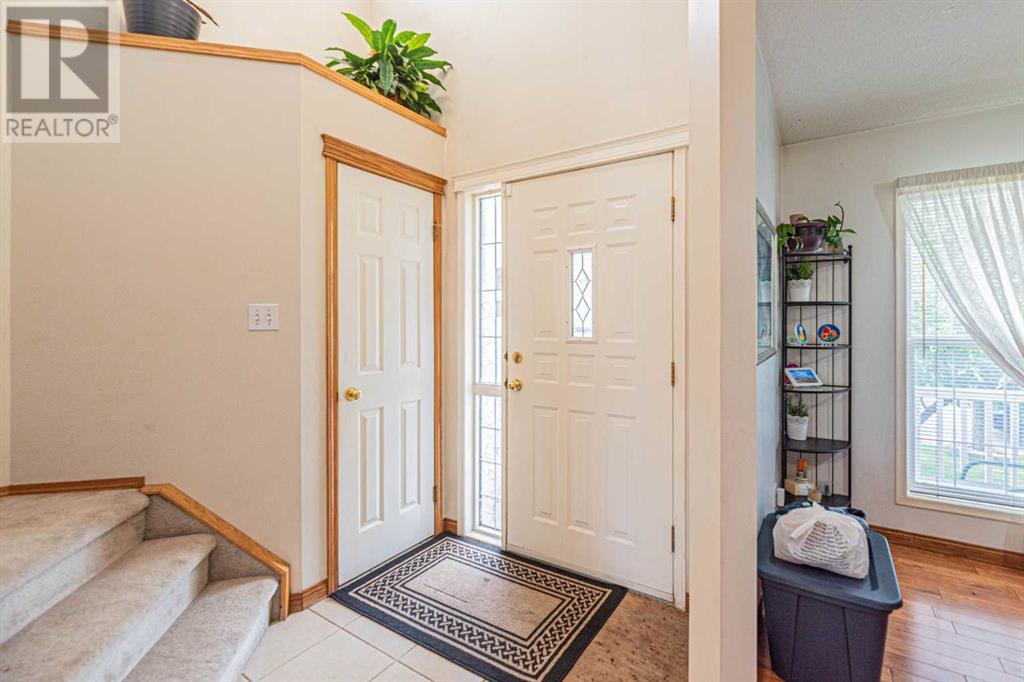 Single Family House for Sale in  Los Alamos Crescent NE Monterey Park Calgary 