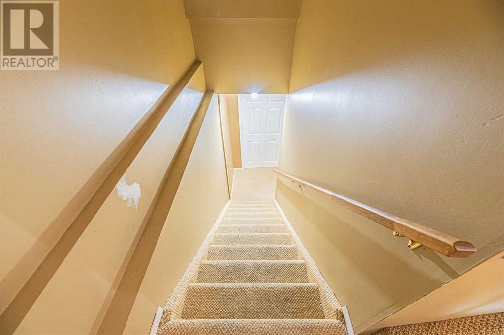 Single Family House for Sale in  Los Alamos Crescent NE Monterey Park Calgary 