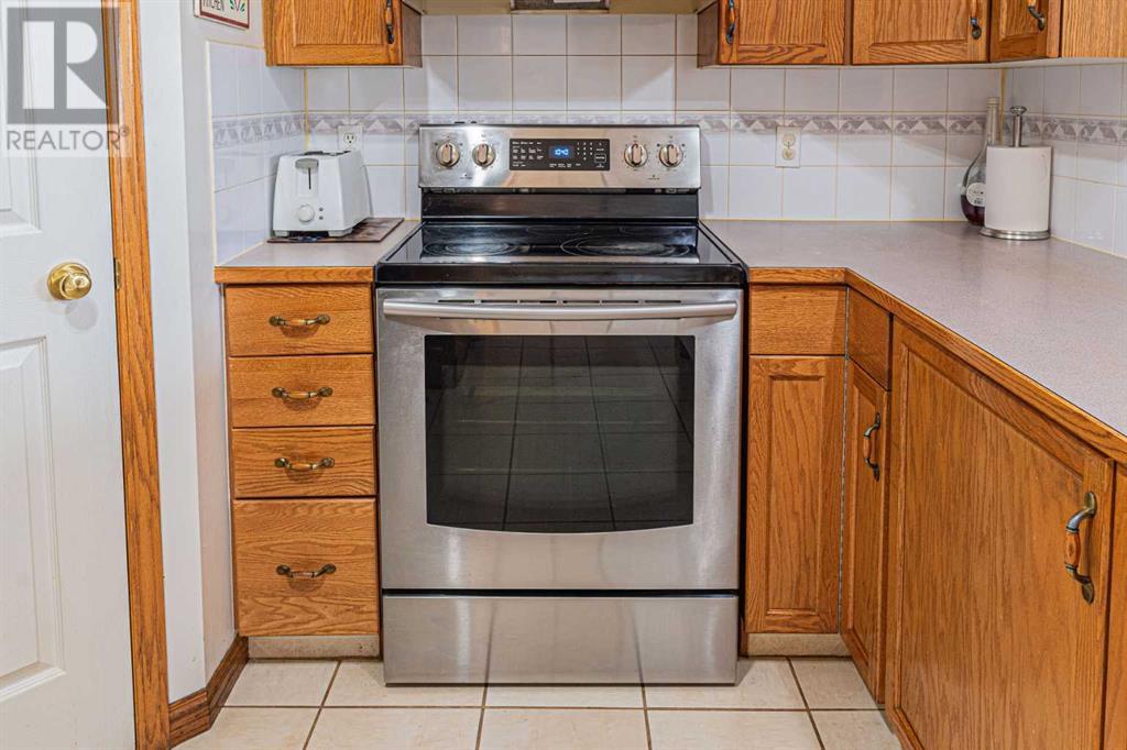 Single Family House for Sale in  Los Alamos Crescent NE Monterey Park Calgary 