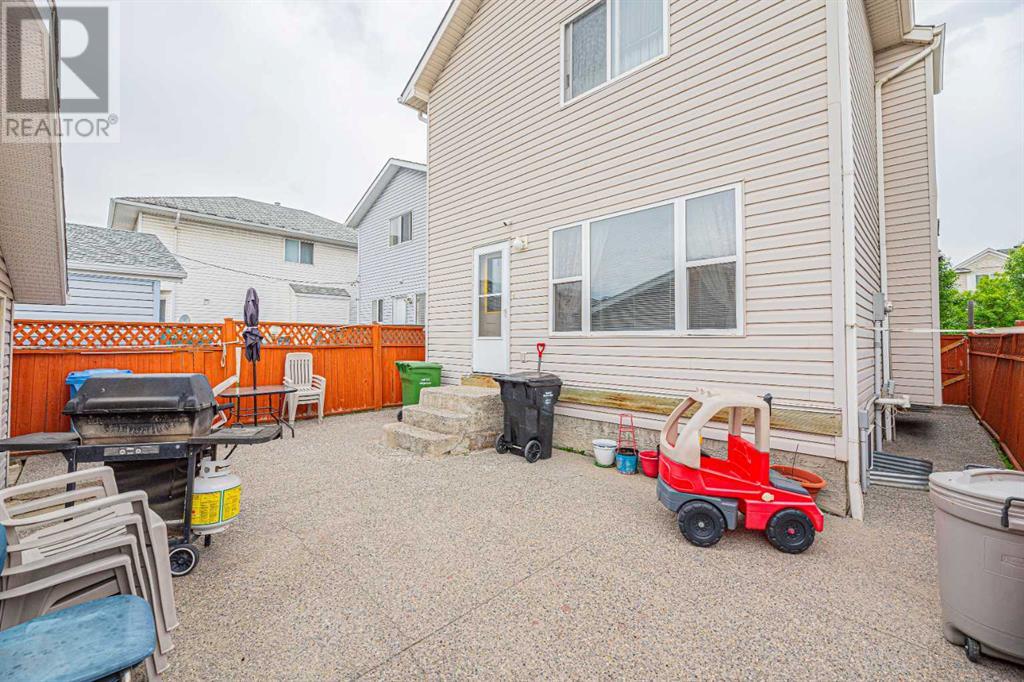Single Family House for Sale in  Los Alamos Crescent NE Monterey Park Calgary 