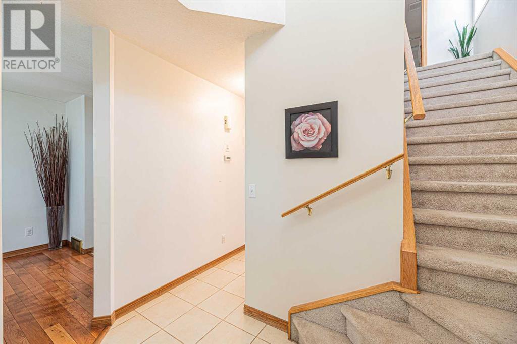 Single Family House for Sale in  Los Alamos Crescent NE Monterey Park Calgary 