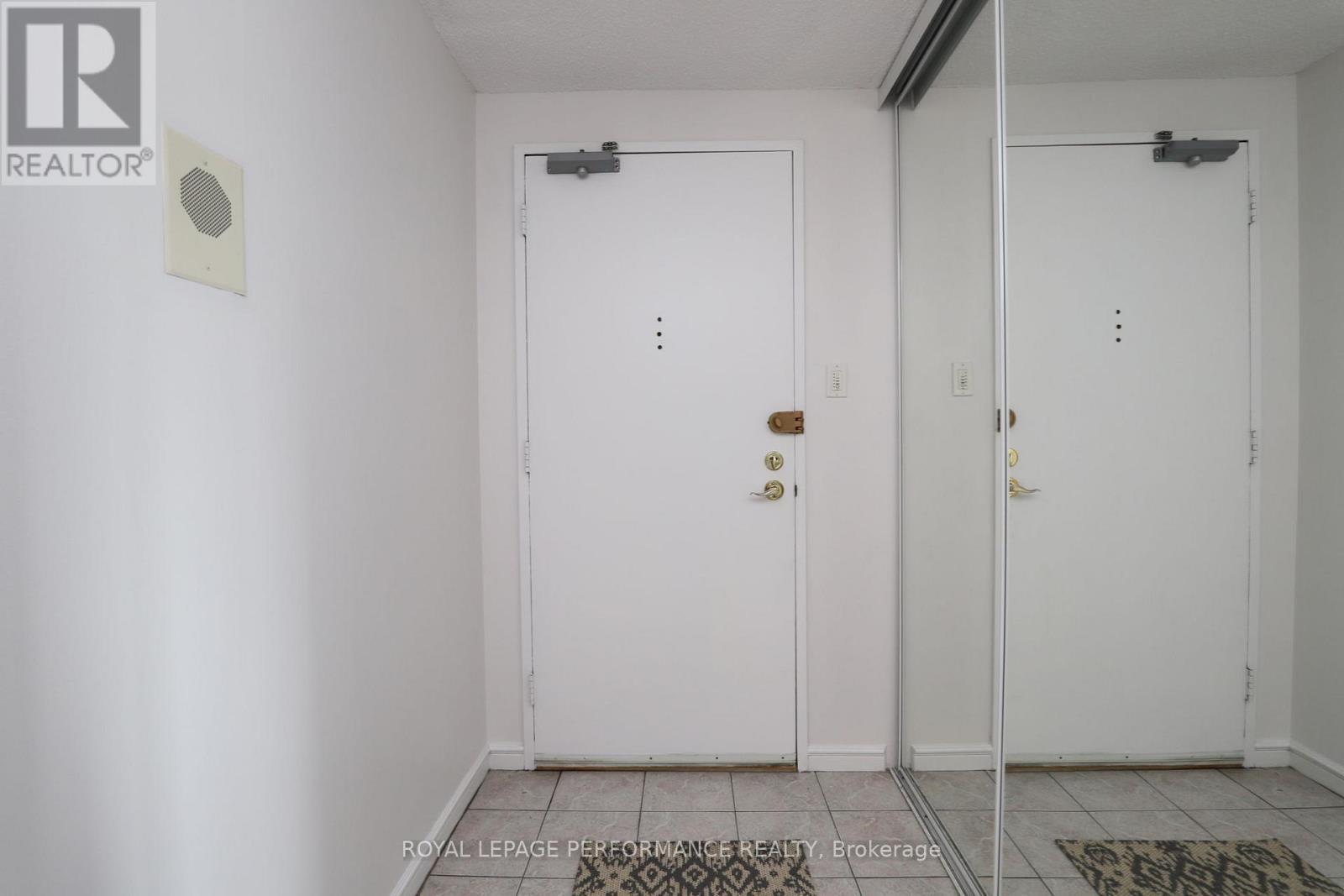 Photo 8 of 1002 1171 Ambleside Drive, Ottawa ON