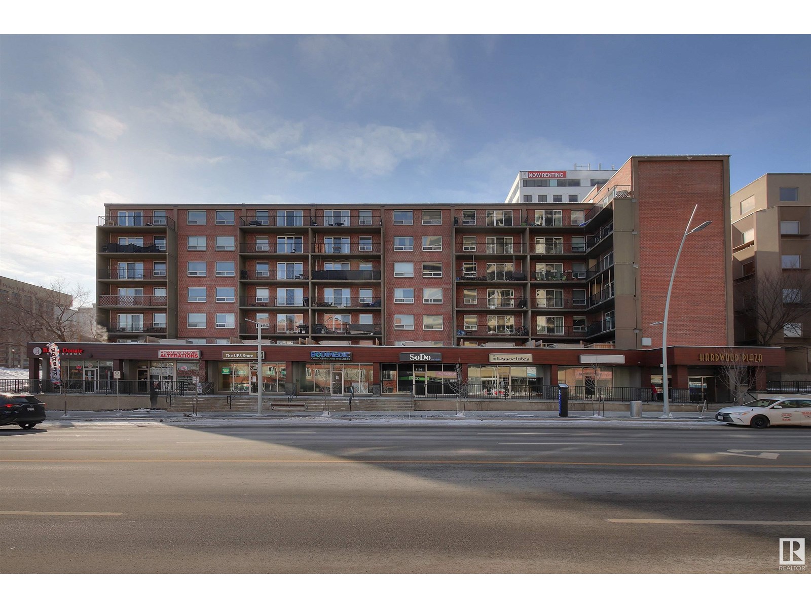 Photo 11 of 202 11025 Jasper Av Nw, Edmonton AB