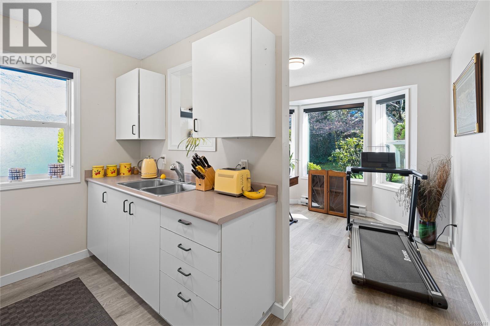 Photo 23 of 1 259 Craig St, Nanaimo BC