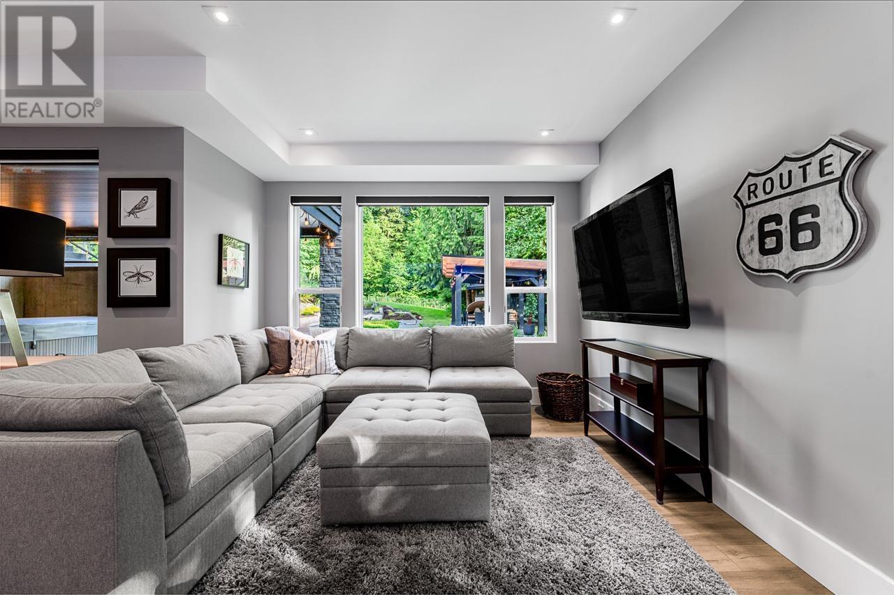 Photo 2 of 26290 126 Avenue, Maple Ridge BC
