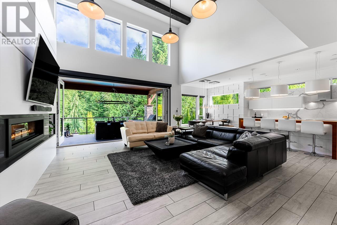 Photo 3 of 26290 126 Avenue, Maple Ridge BC