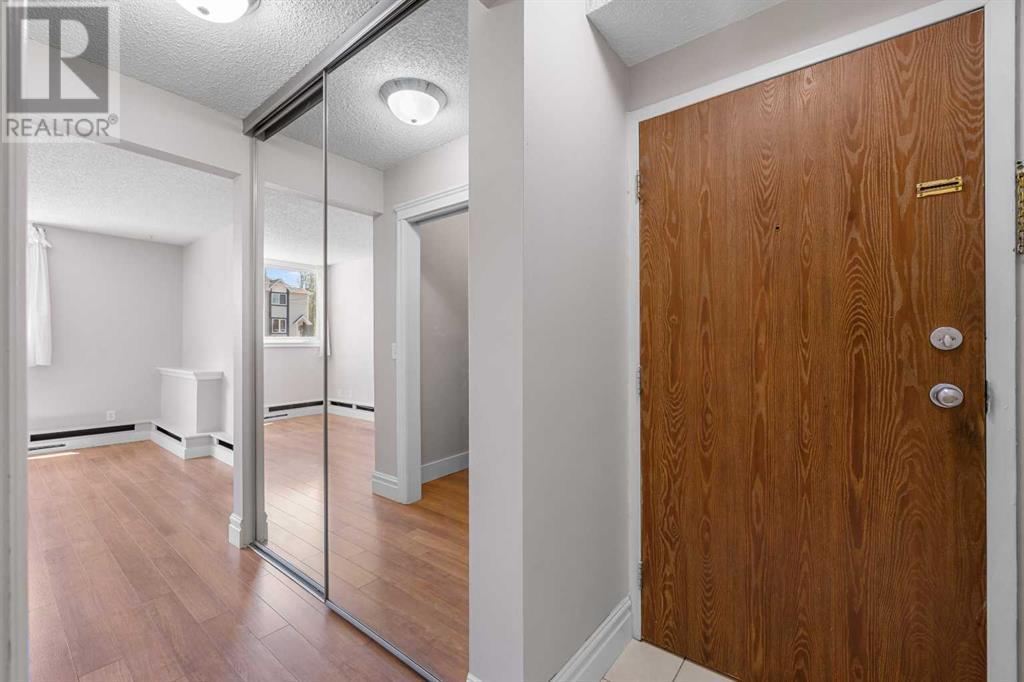 Single Family House for Sale in    Street NW Bowness Calgary 