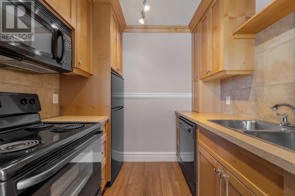 Single Family House for Sale in    Street NW Bowness Calgary 
