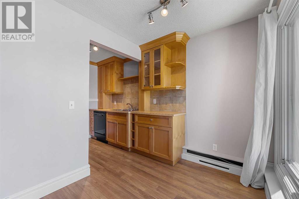 Single Family House for Sale in    Street NW Bowness Calgary 