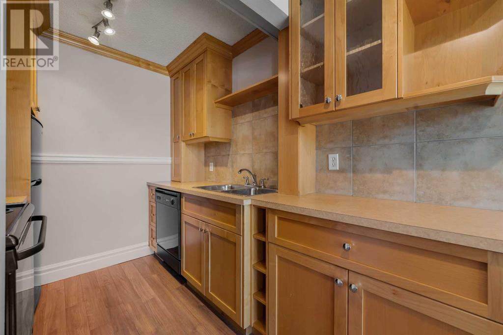 Single Family House for Sale in    Street NW Bowness Calgary 