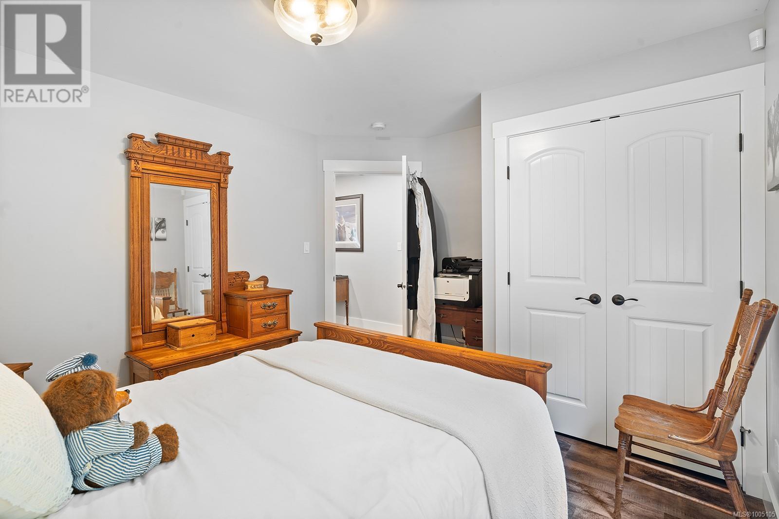 Photo 11 of 1065 Spider Lake Rd, Qualicum Beach BC
