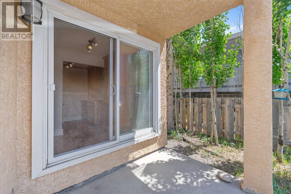 Single Family House for Sale in    Street NW Bowness Calgary 