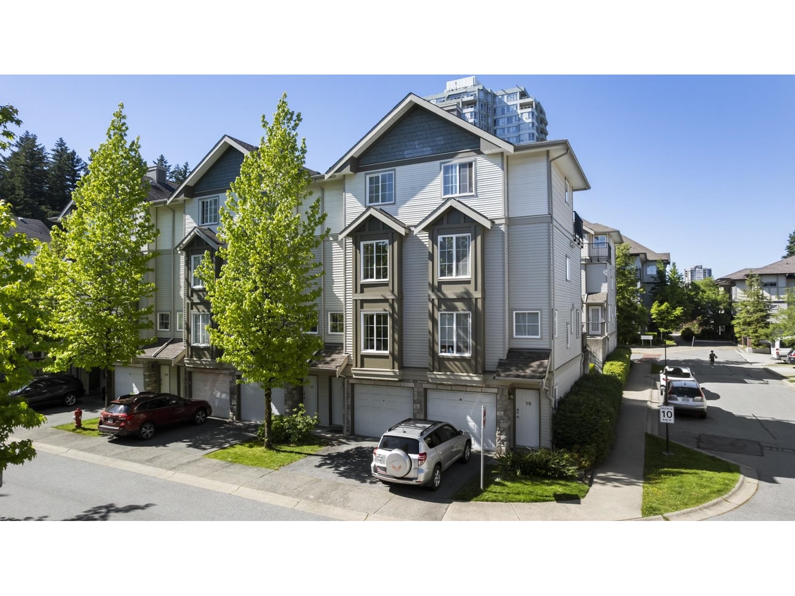 Photo 31 of 17 14855 100 Avenue, Surrey BC