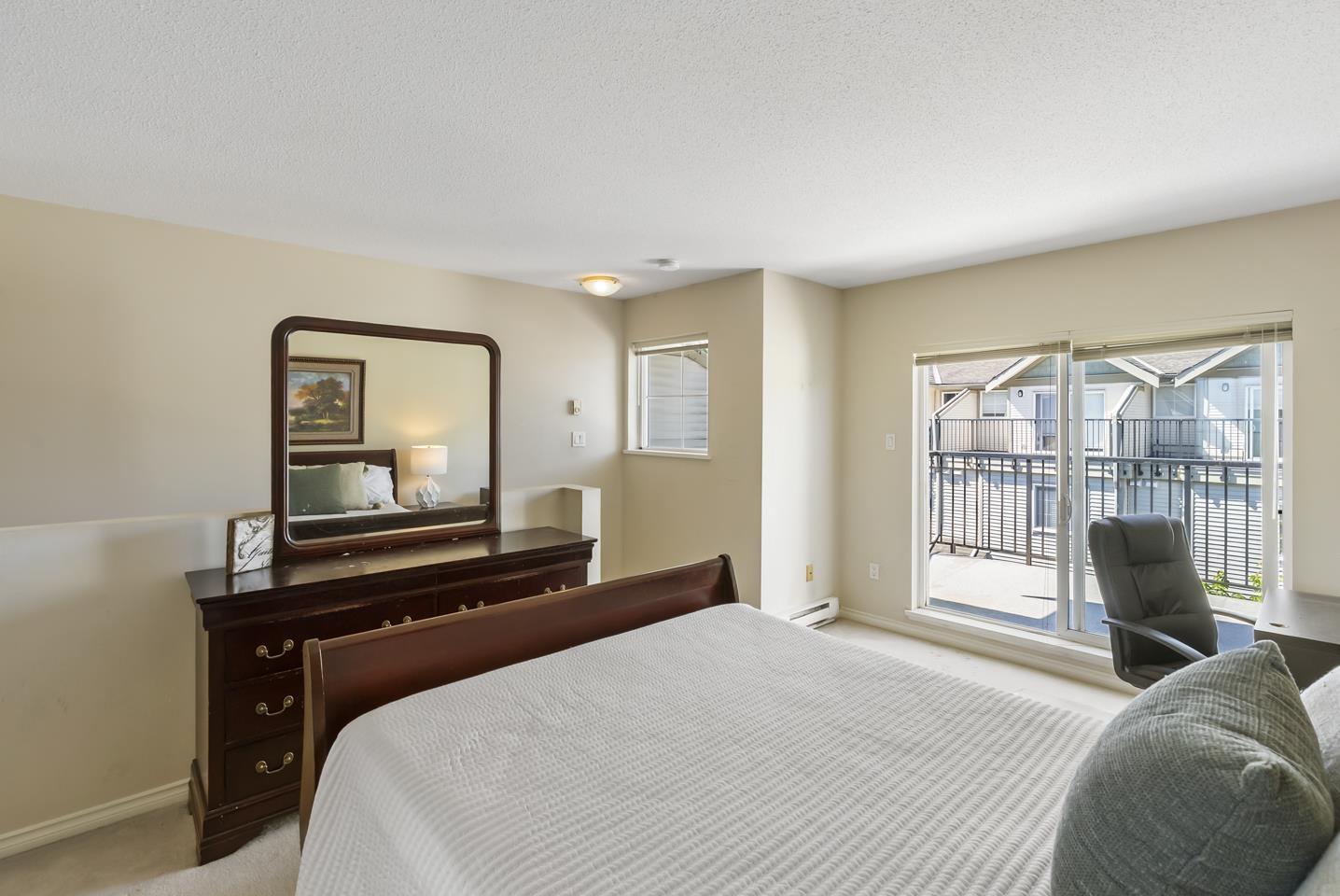 Photo 16 of 17 14855 100 Avenue, Surrey BC