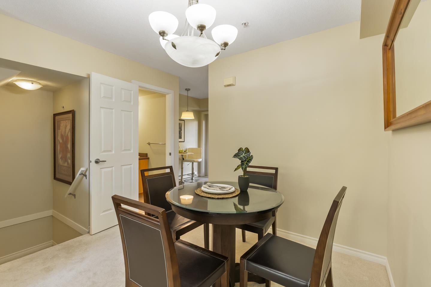 Photo 8 of 17 14855 100 Avenue, Surrey BC