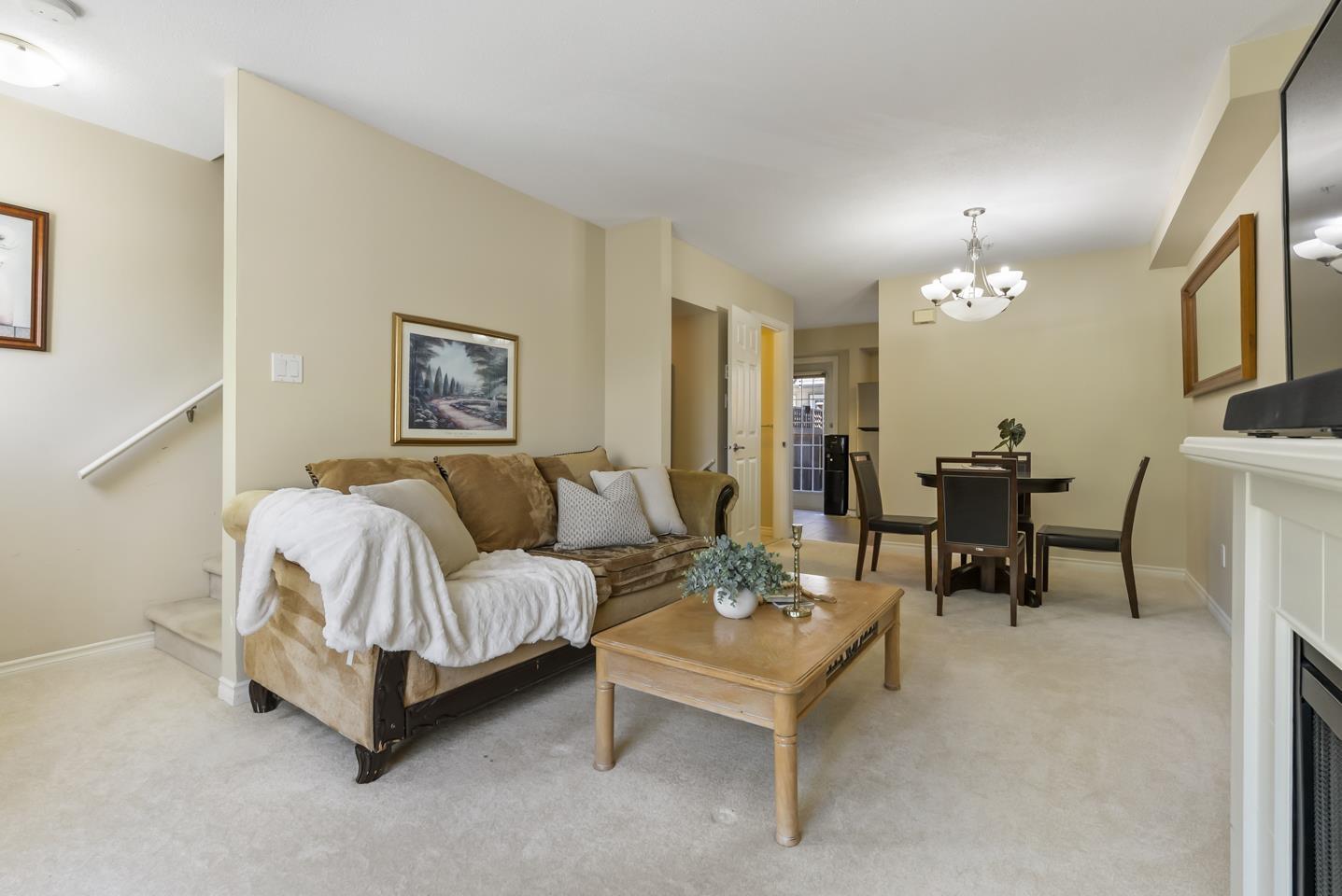 Photo 5 of 17 14855 100 Avenue, Surrey BC