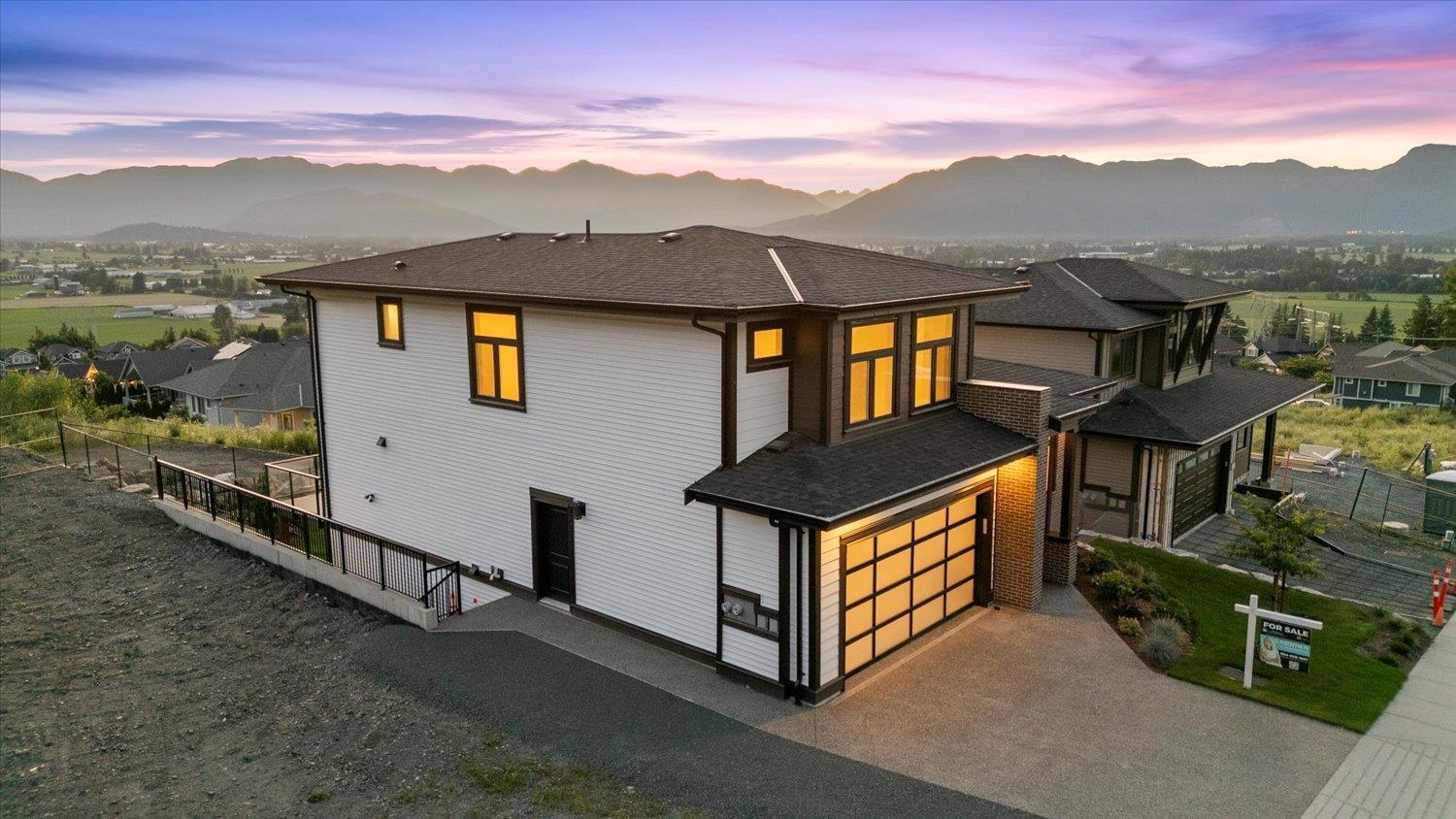 8511 NIXON ROAD, Eastern Hillsides, Chilliwack