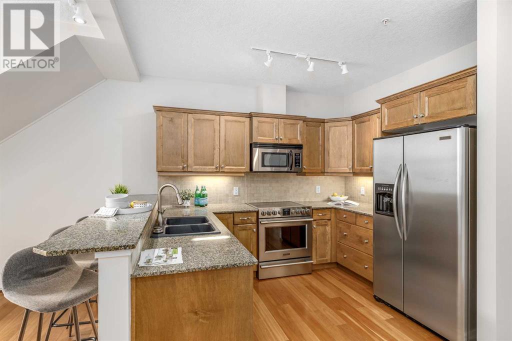Single Family House Multi-level for Sale in   Tuscany Boulevard NW Tuscany Calgary 