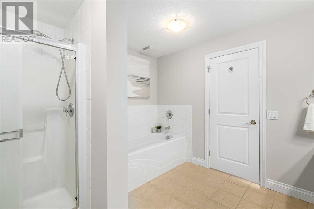 Single Family House Multi-level for Sale in   Tuscany Boulevard NW Tuscany Calgary 