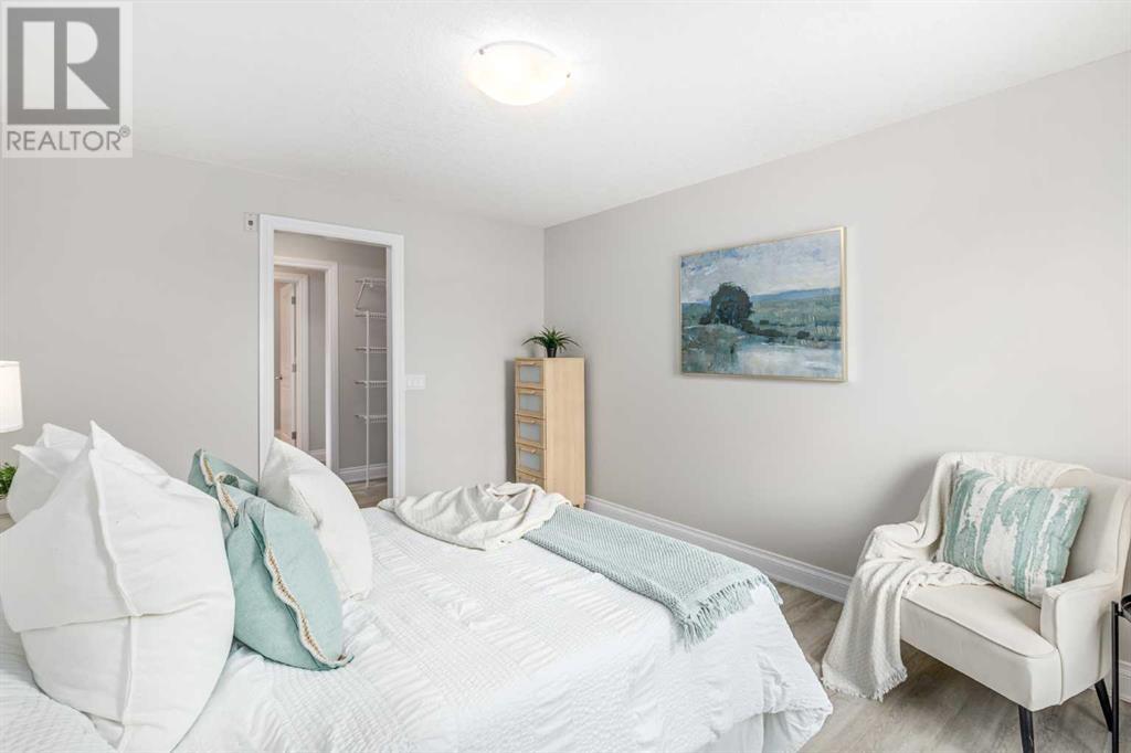 Single Family House Multi-level for Sale in   Tuscany Boulevard NW Tuscany Calgary 